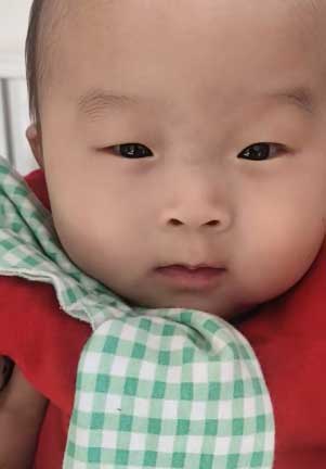 一秒变脸~2022-11-24 11:27